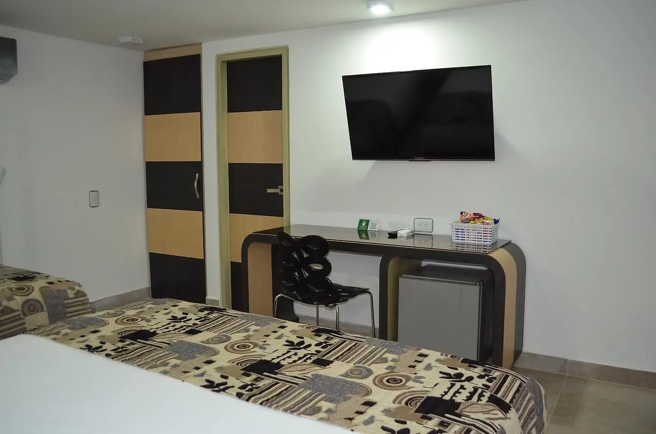 Hotel Parque 70 Медельин